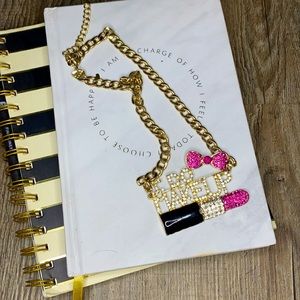 “I do makeup” necklace.